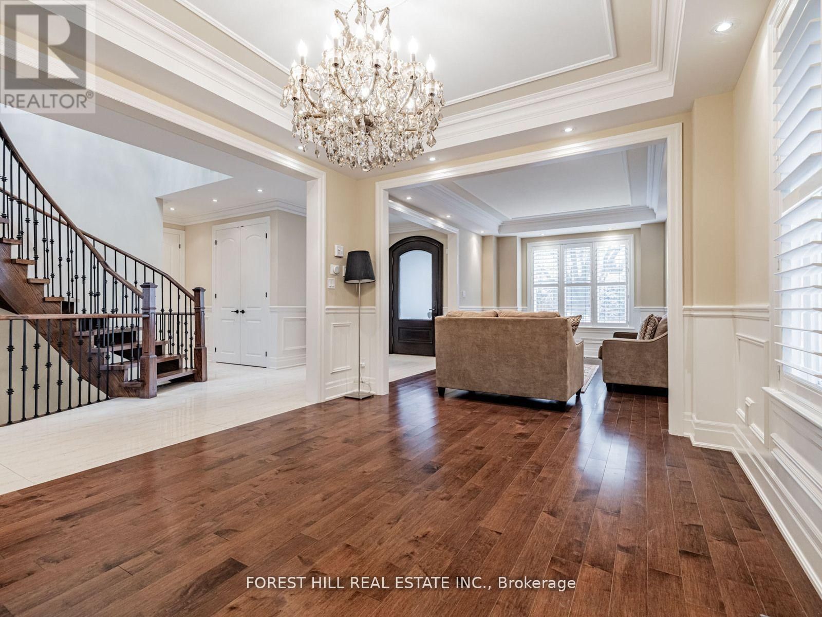 394 CONNAUGHT AVENUE Image 7