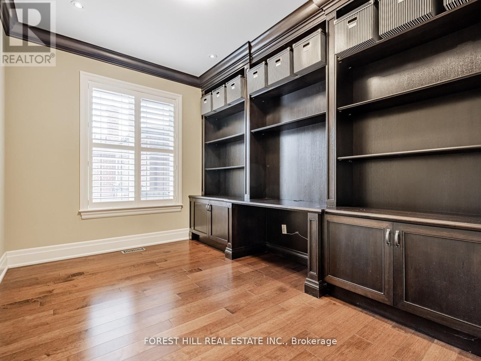 394 CONNAUGHT AVENUE Image 8