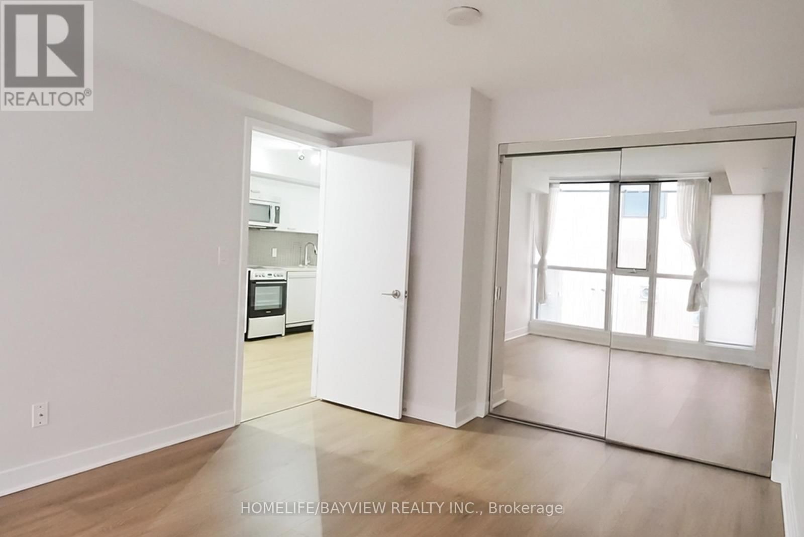 316 - 295 ADELAIDE STREET WEST Image 29