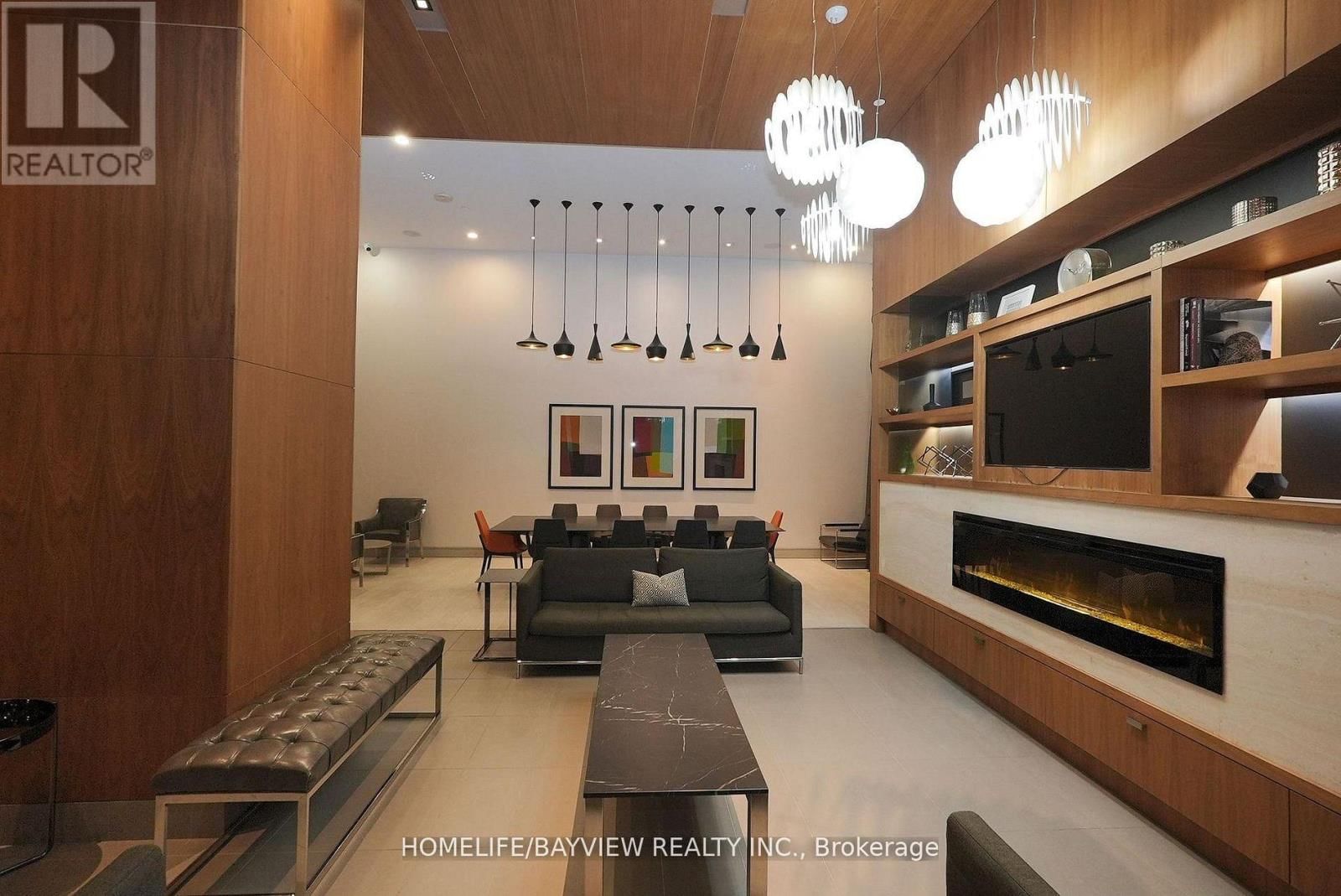 316 - 295 ADELAIDE STREET WEST Image 3