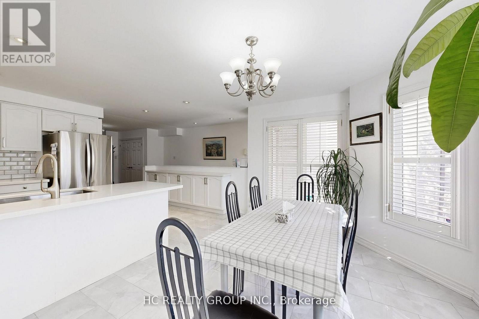 204B FINCH AVENUE EAST Image 3