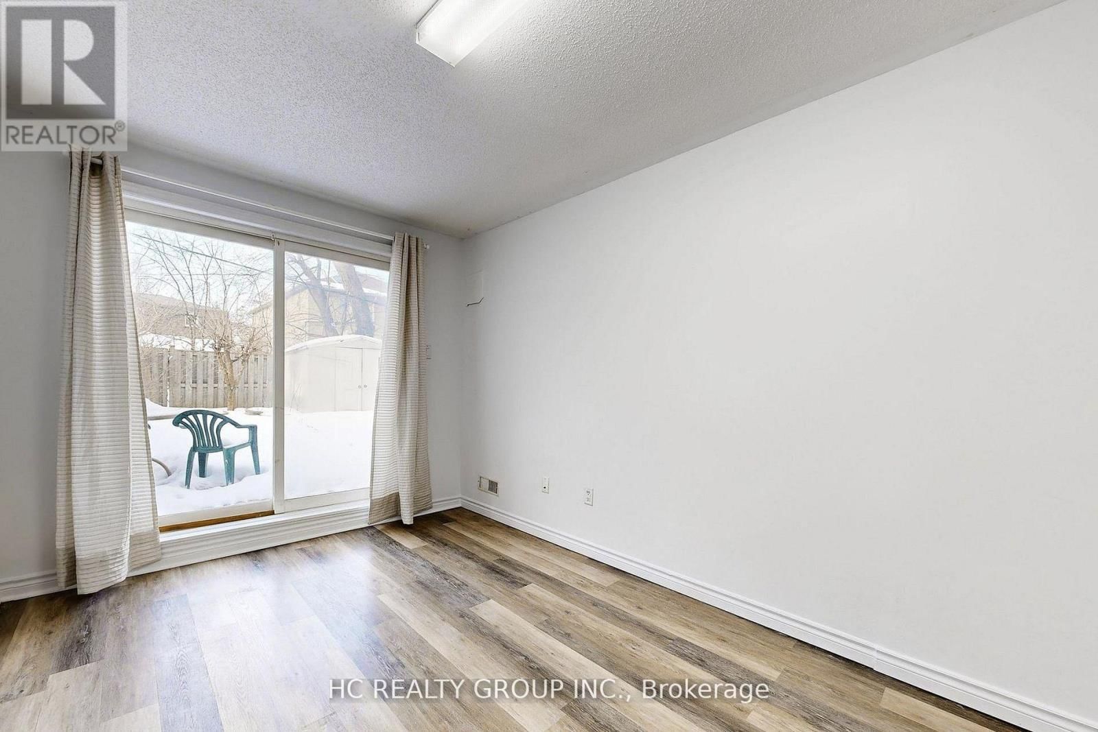 204B FINCH AVENUE EAST Image 31