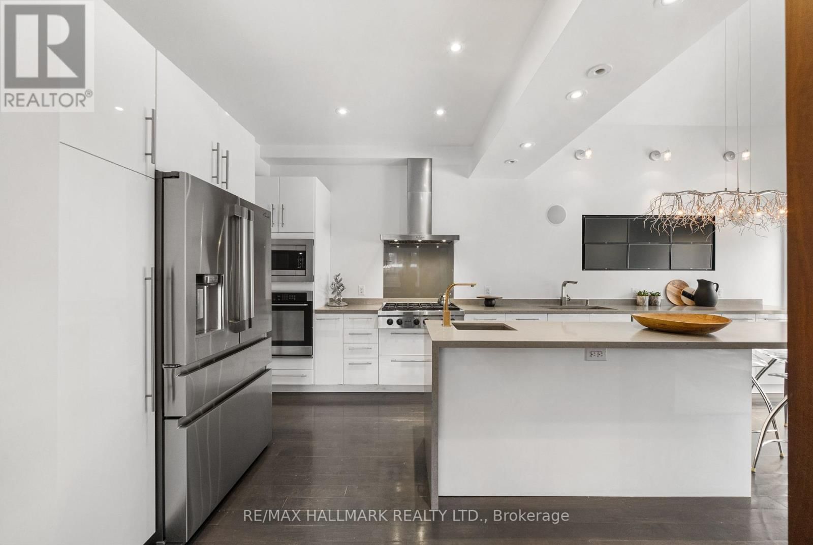 26 LYTTON BOULEVARD Image 13