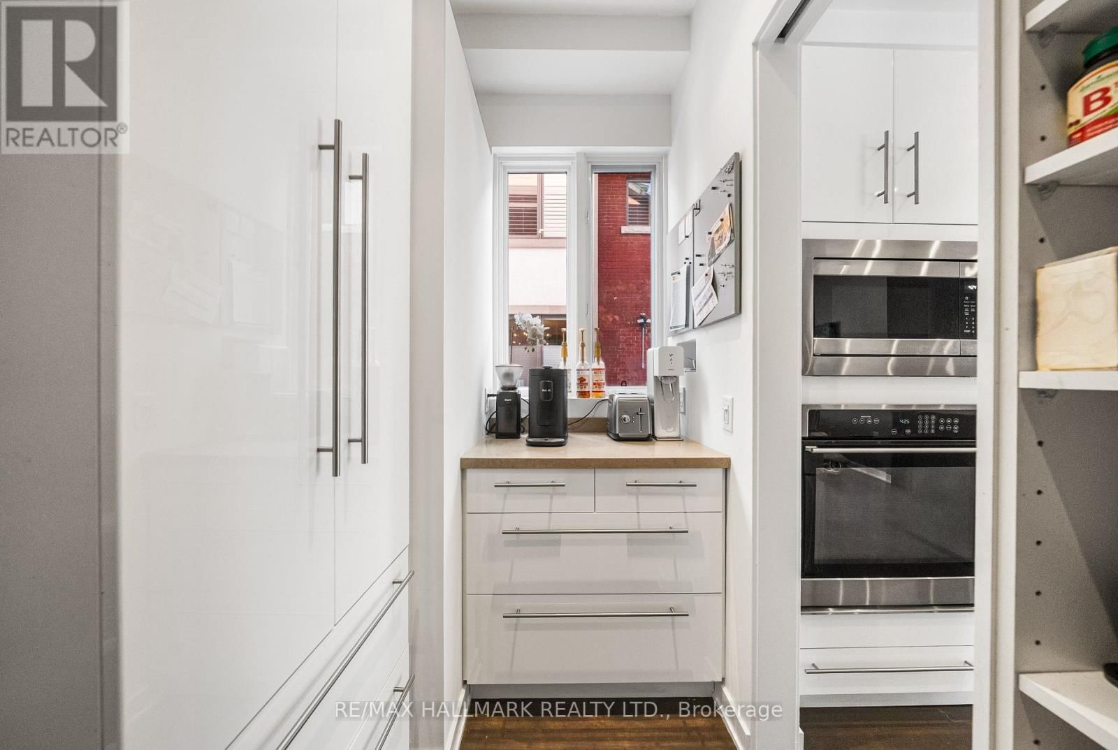 26 LYTTON BOULEVARD Image 20