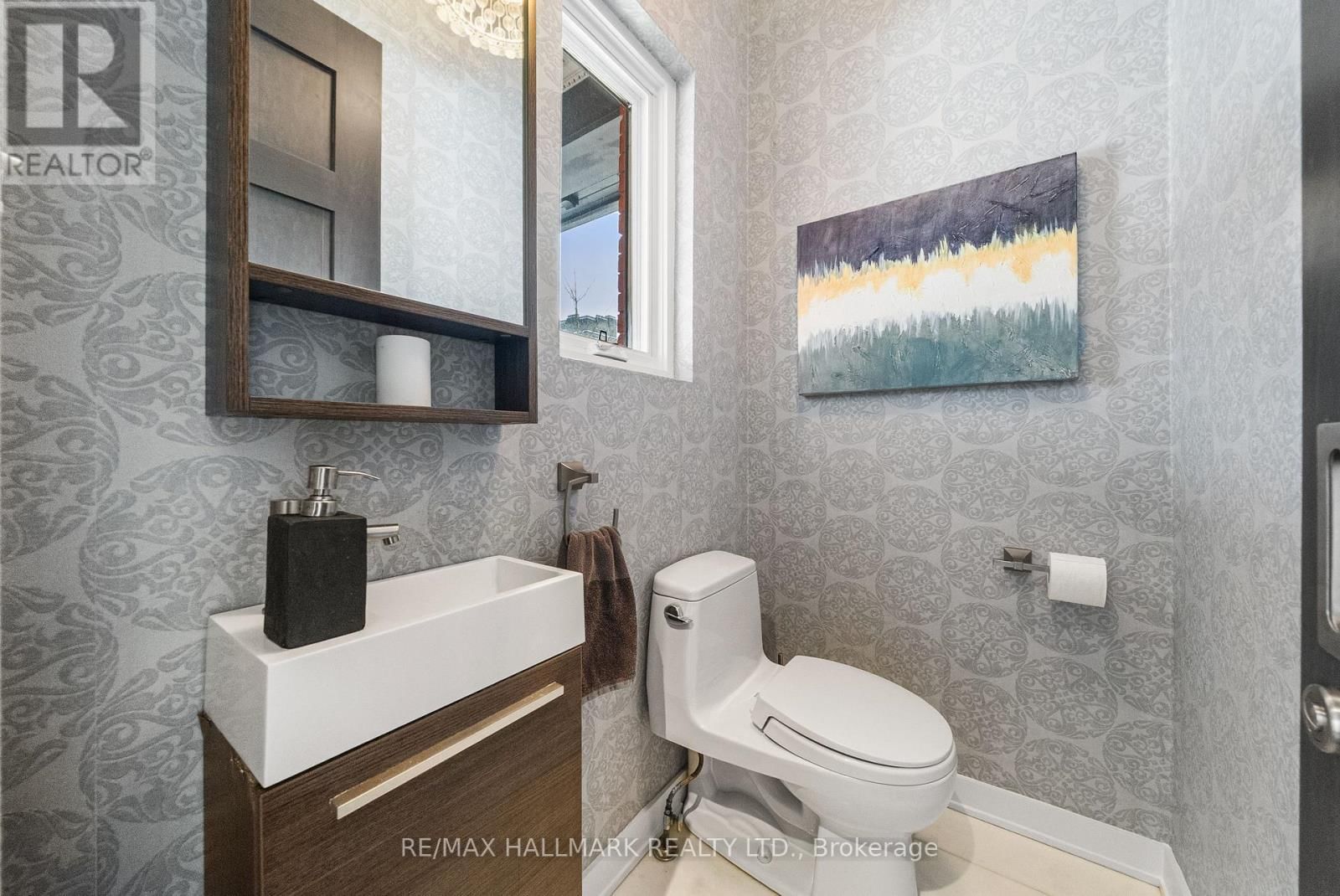 26 LYTTON BOULEVARD Image 21