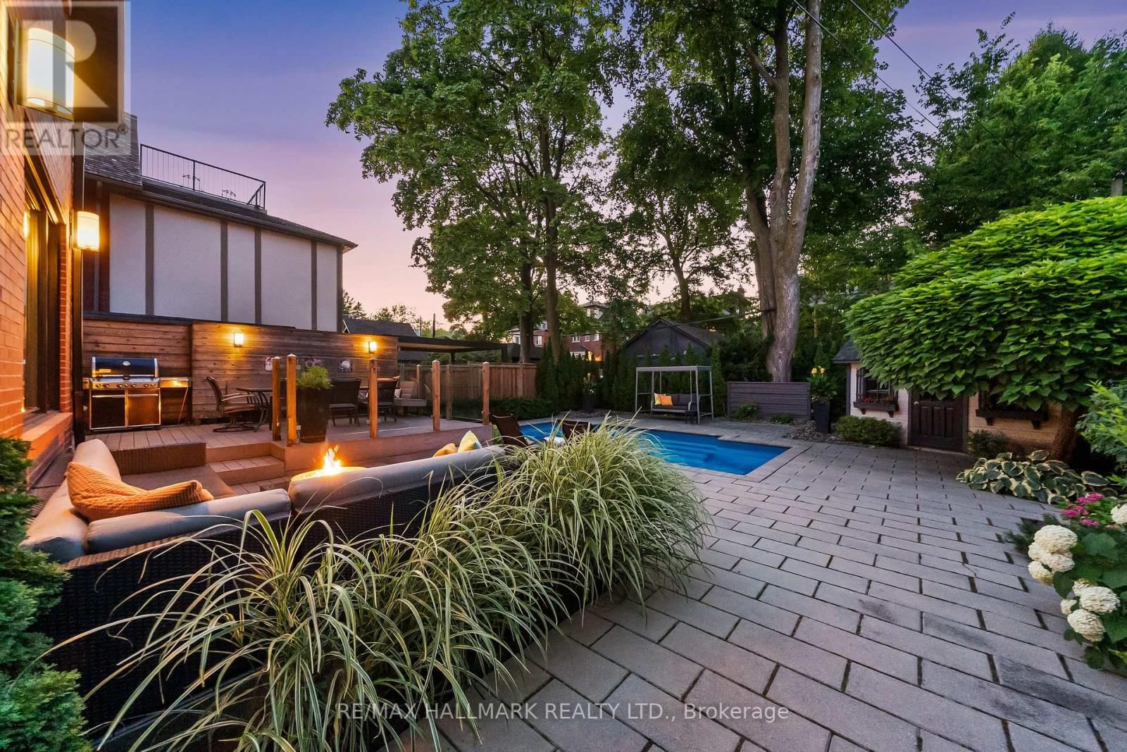 26 LYTTON BOULEVARD Image 42