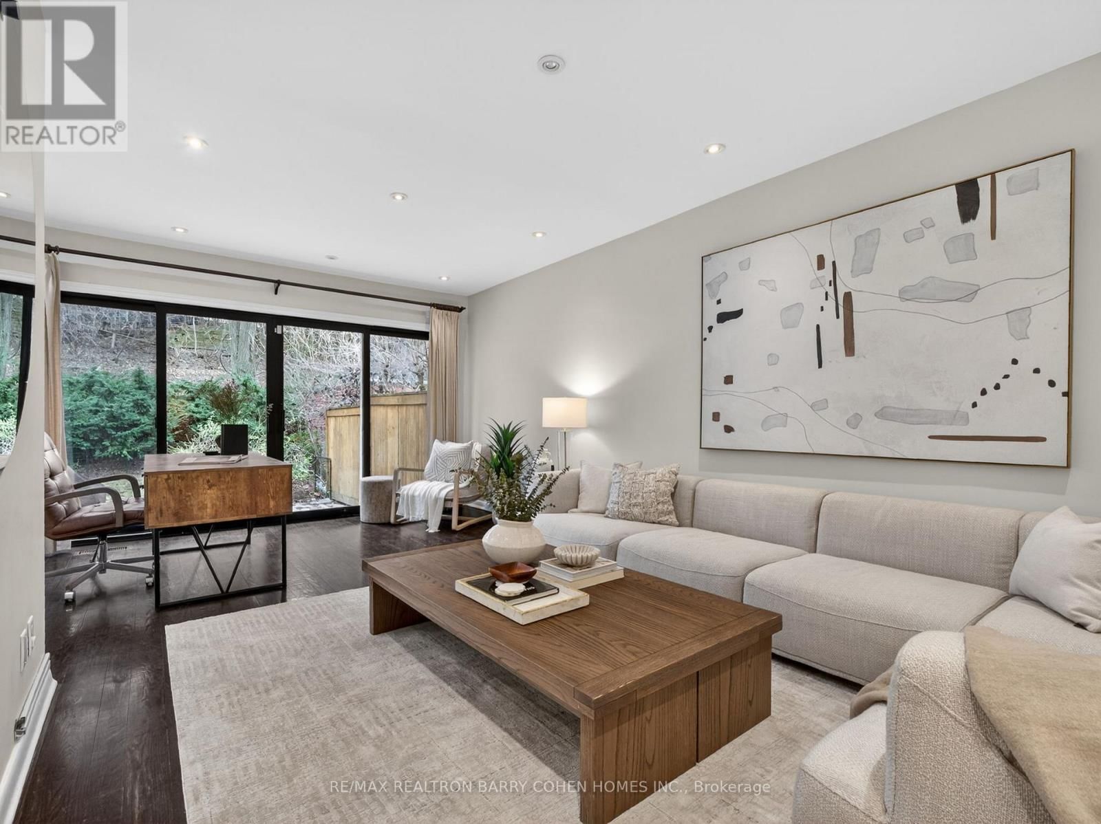 612 VESTA DRIVE Image 11