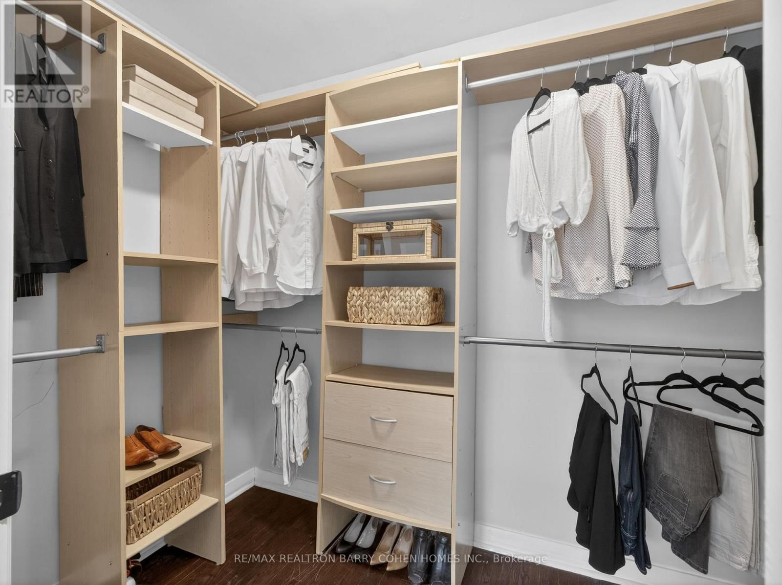 612 VESTA DRIVE Image 17