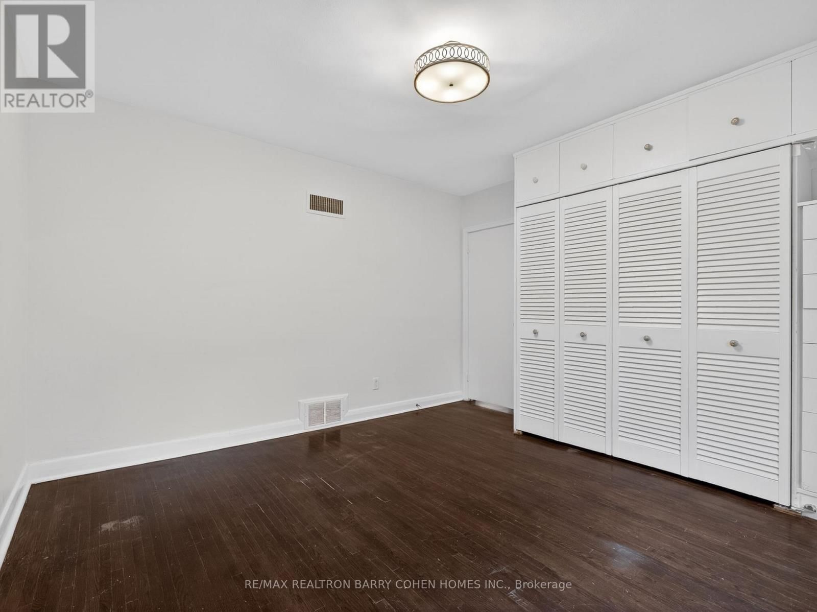 612 VESTA DRIVE Image 18