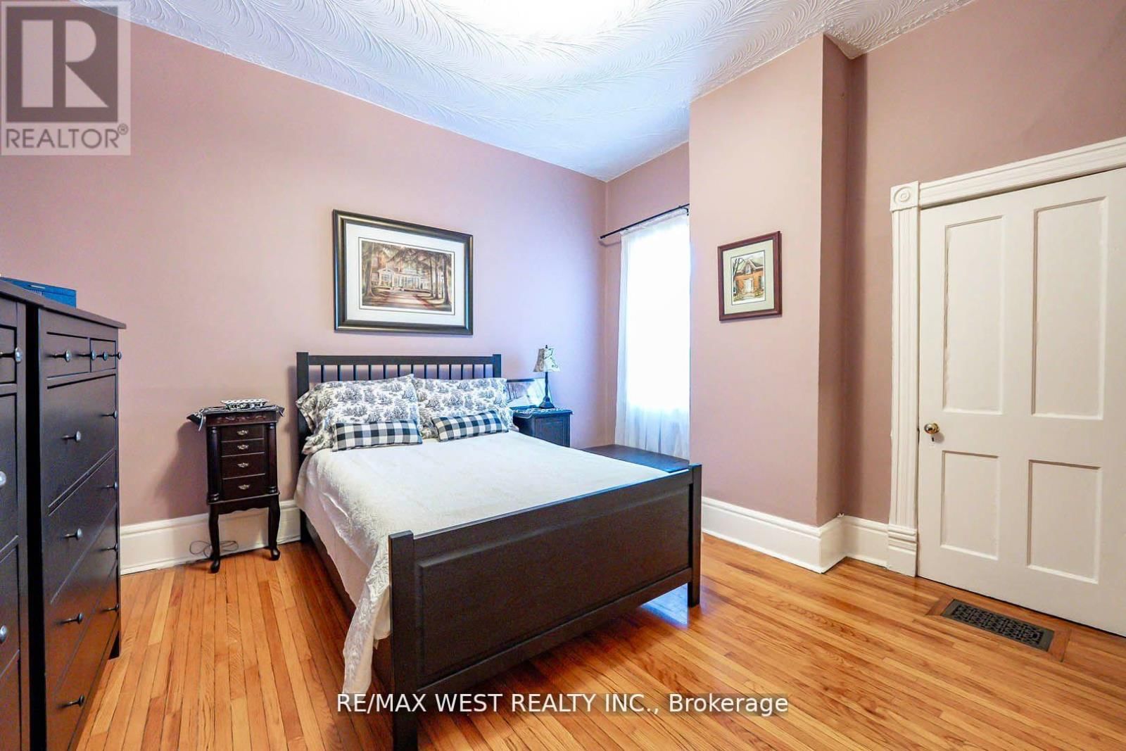 217 GLADSTONE AVENUE Image 22