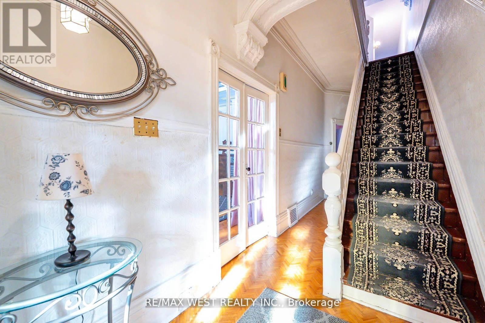 217 GLADSTONE AVENUE Image 5