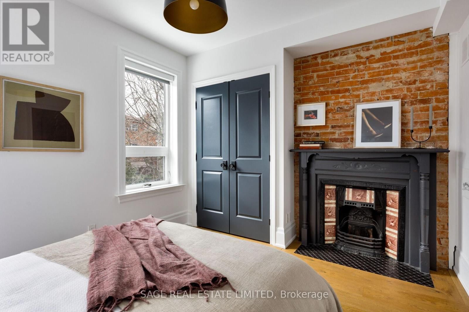 221 CRAWFORD STREET Image 23