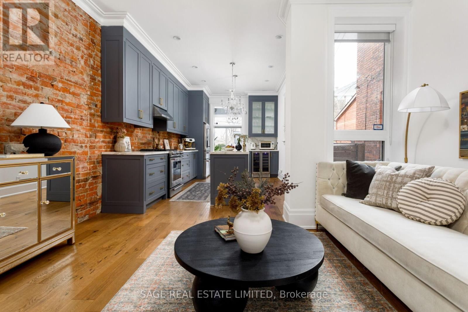 221 CRAWFORD STREET Image 9