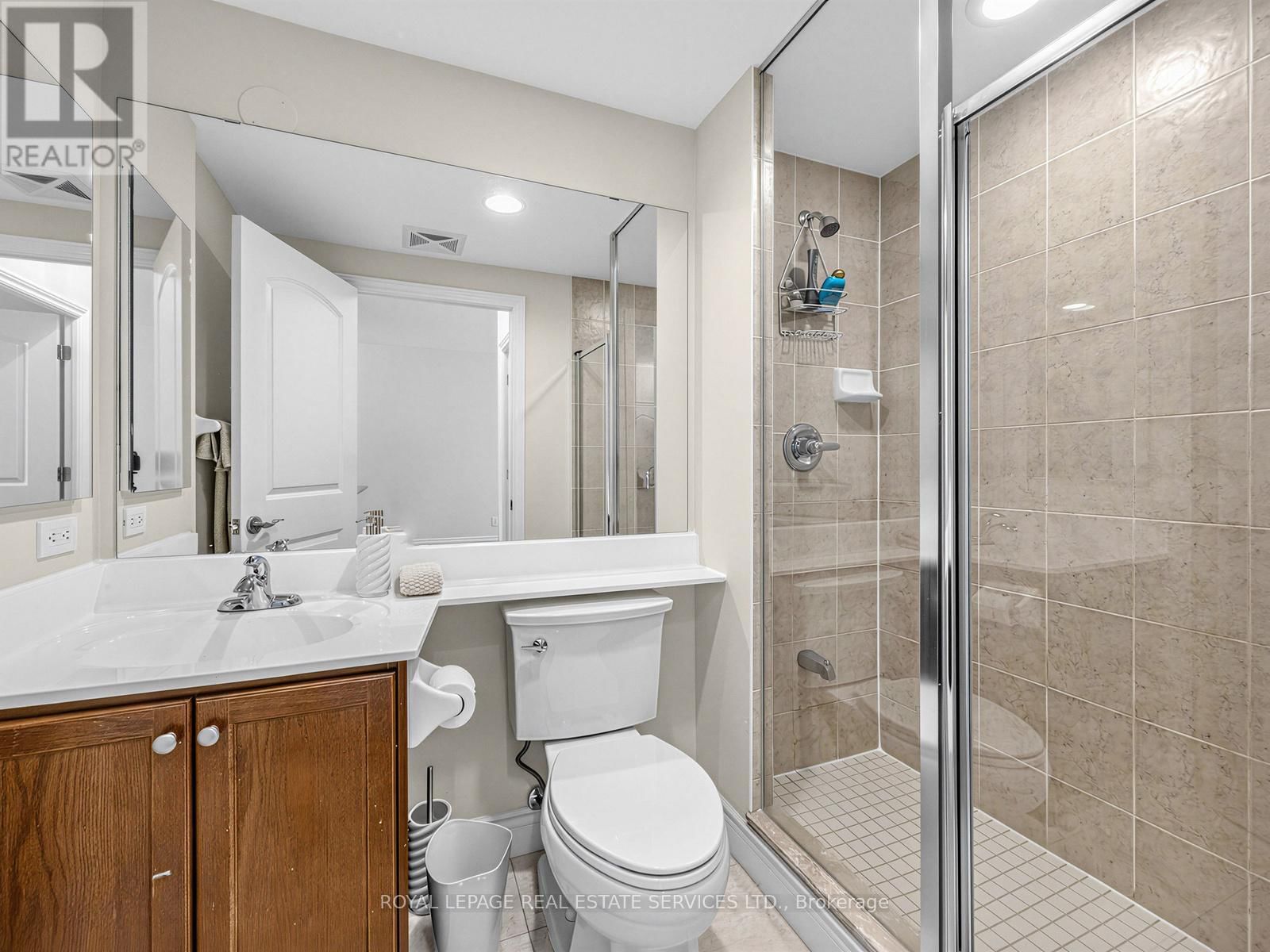 902 - 319 MERTON STREET Image 11