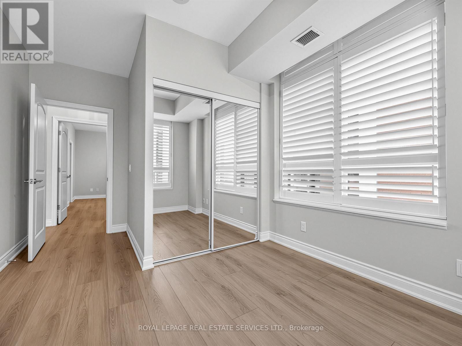 902 - 319 MERTON STREET Image 13