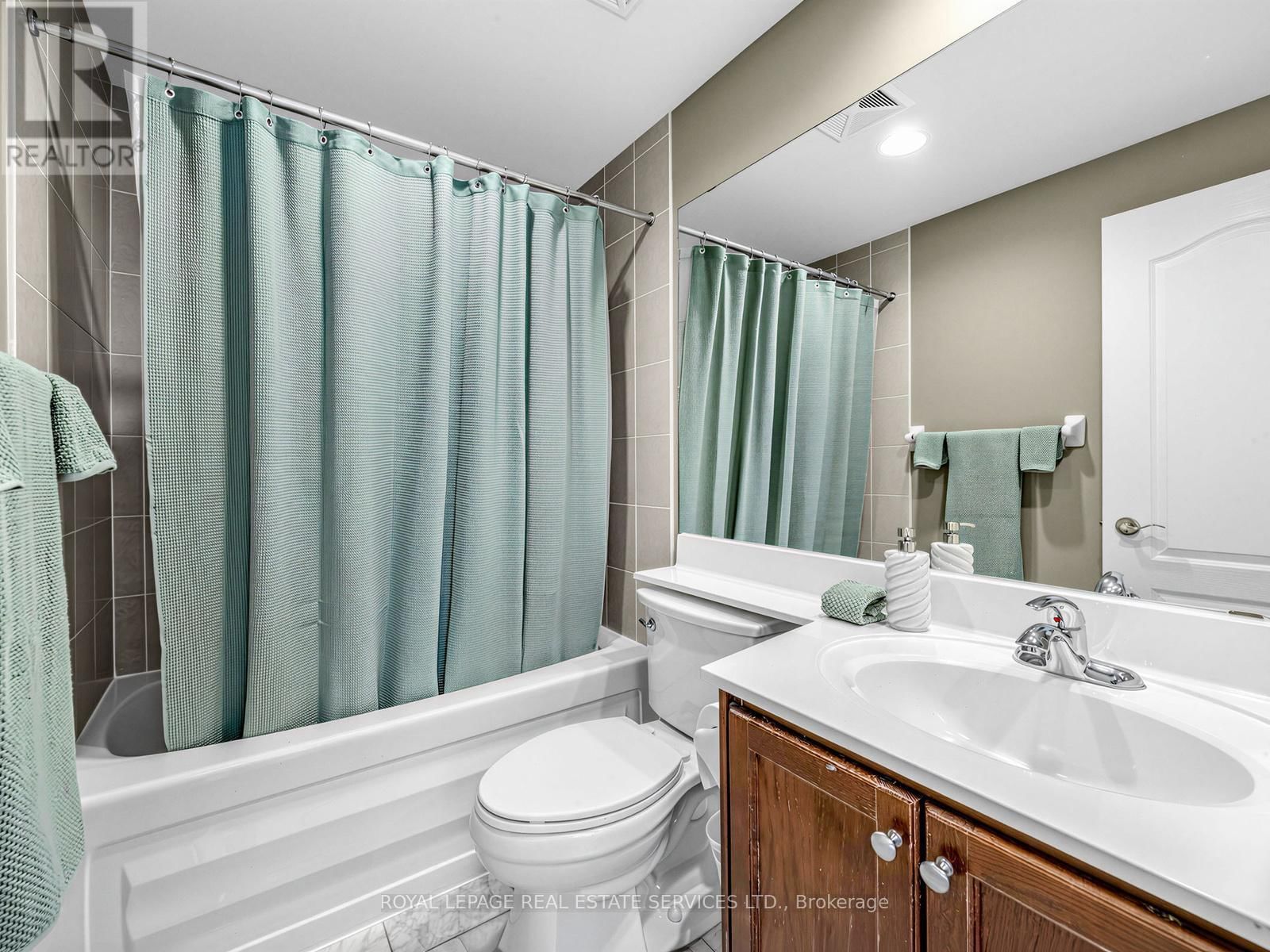 902 - 319 MERTON STREET Image 14