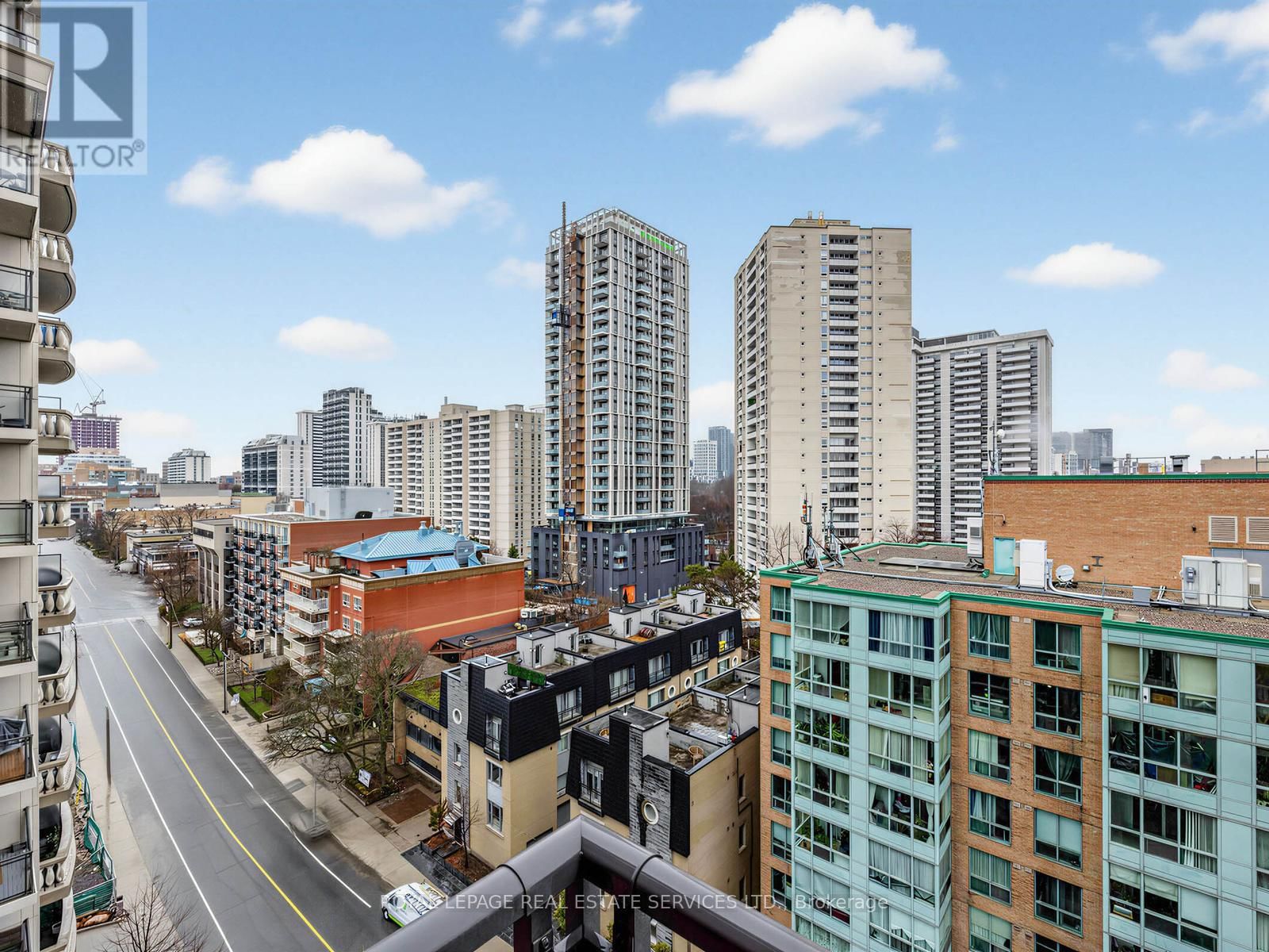 902 - 319 MERTON STREET Image 16