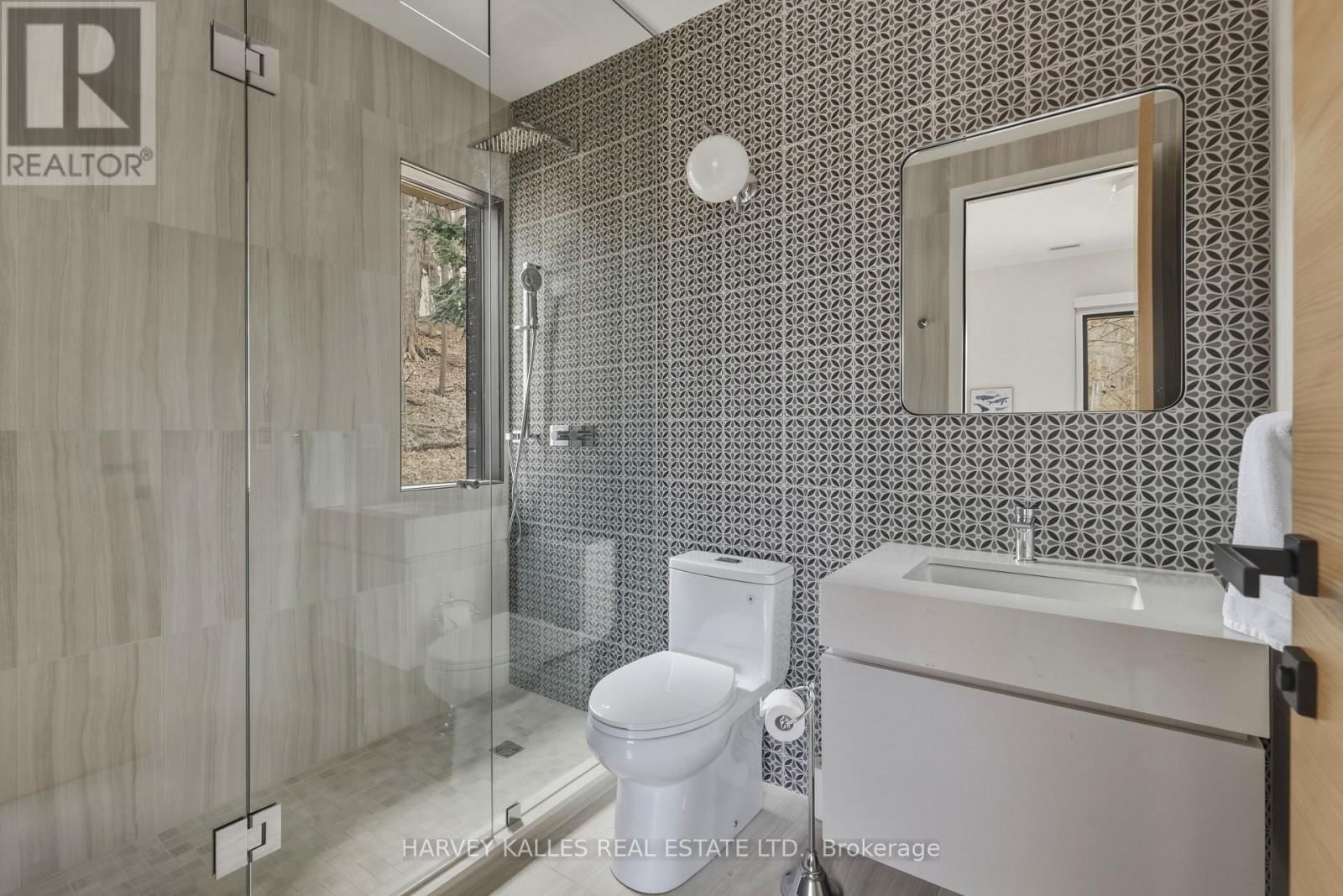 12 WINTON ROAD Image 35