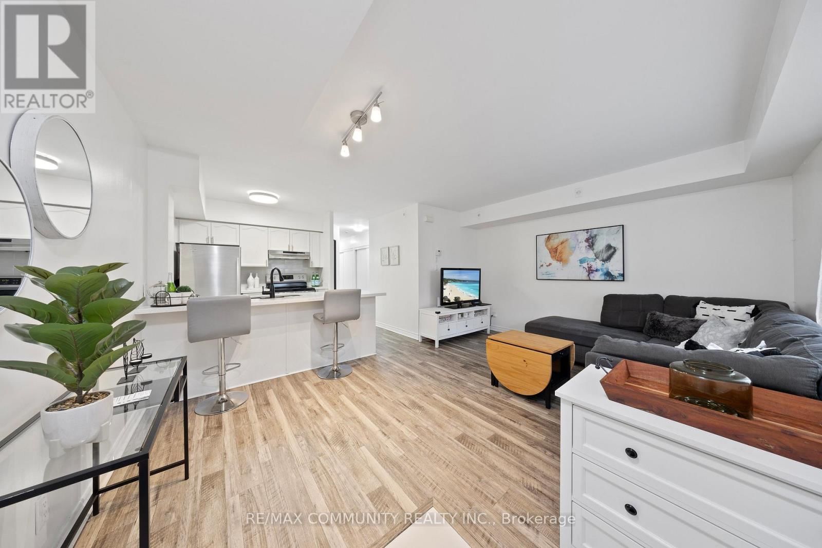 101 - 1 SUDBURY STREET Image 10