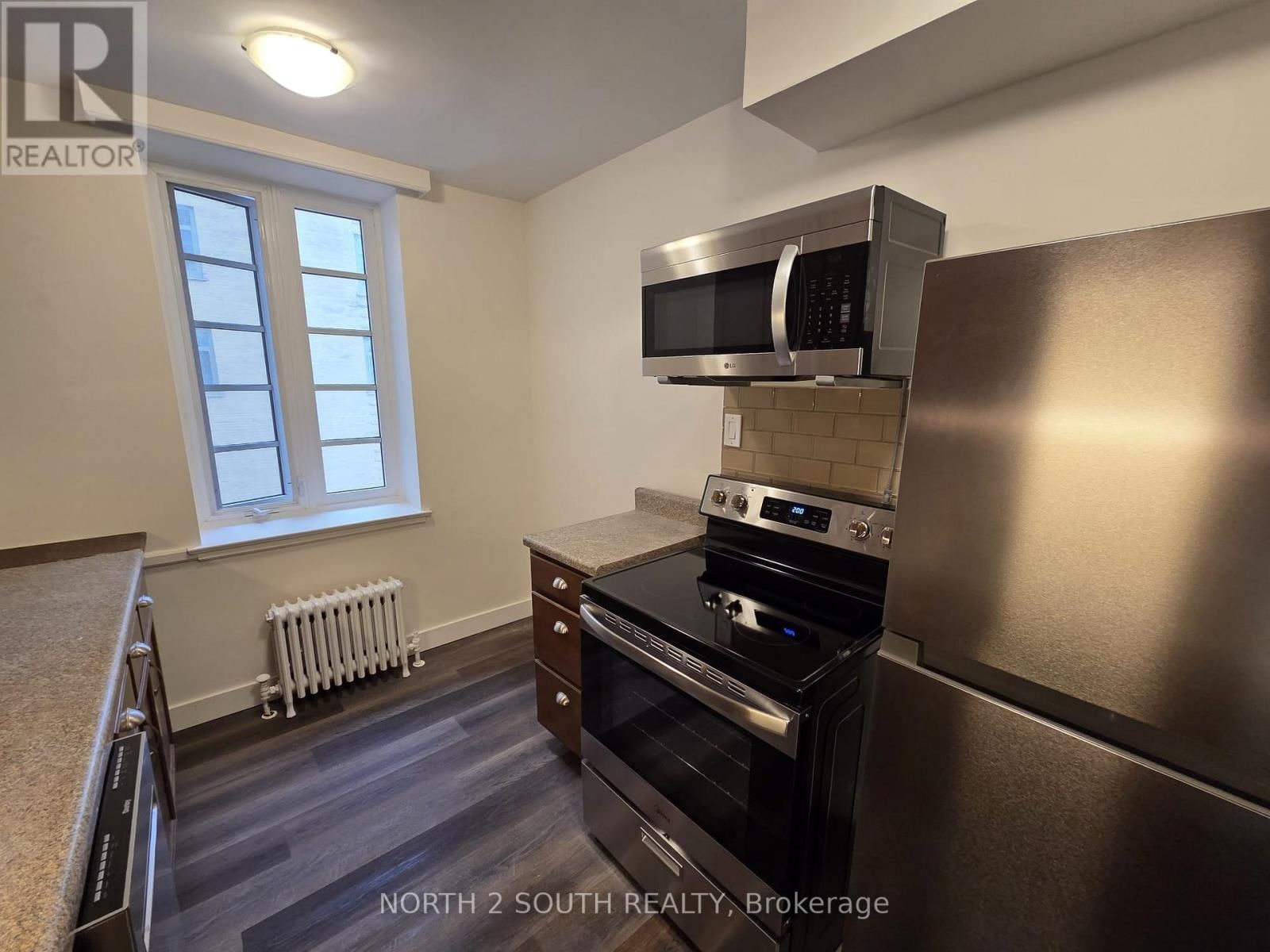 210 - 707 EGLINTON AVENUE WEST Image 6