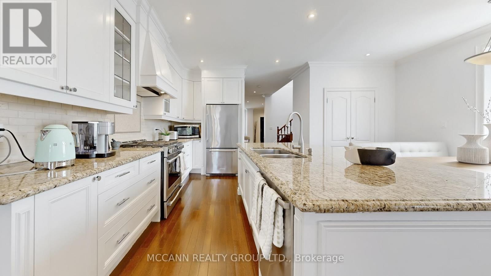 90 HADDINGTON AVENUE Image 14