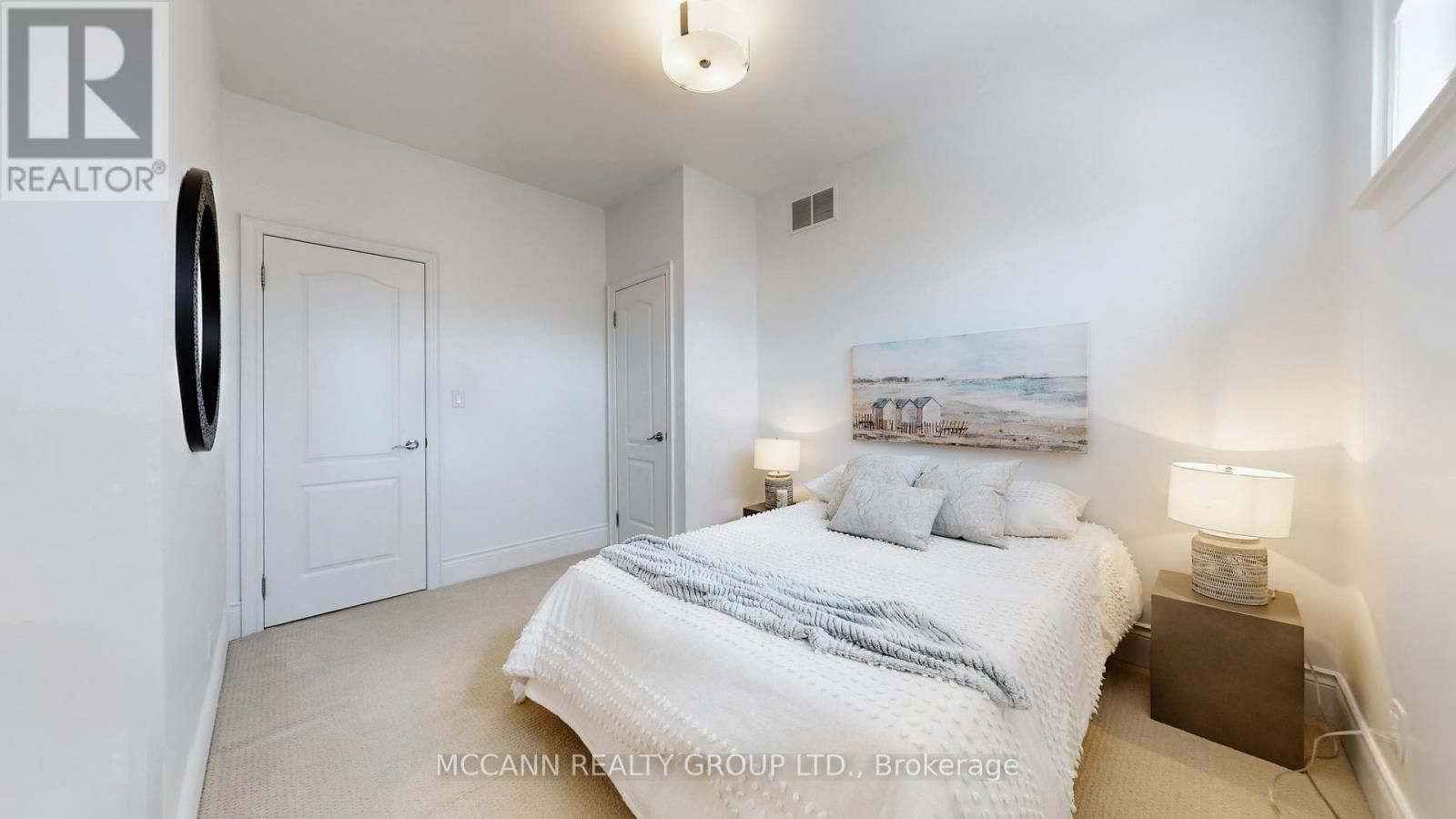 90 HADDINGTON AVENUE Image 27