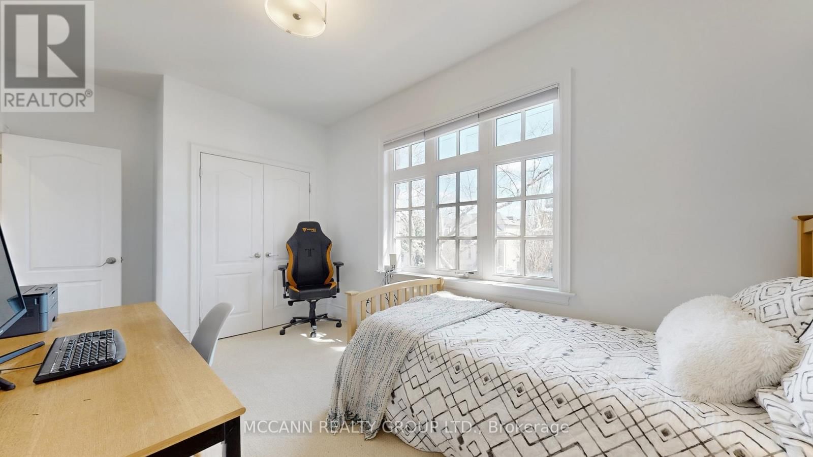 90 HADDINGTON AVENUE Image 31