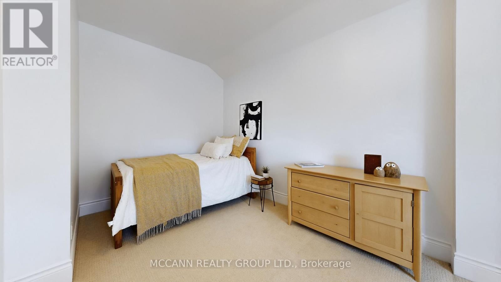 90 HADDINGTON AVENUE Image 32