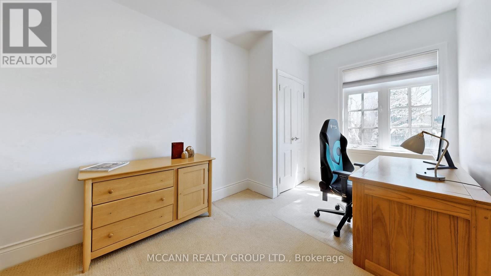 90 HADDINGTON AVENUE Image 34