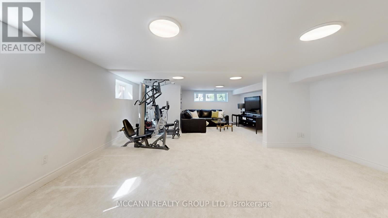 90 HADDINGTON AVENUE Image 38