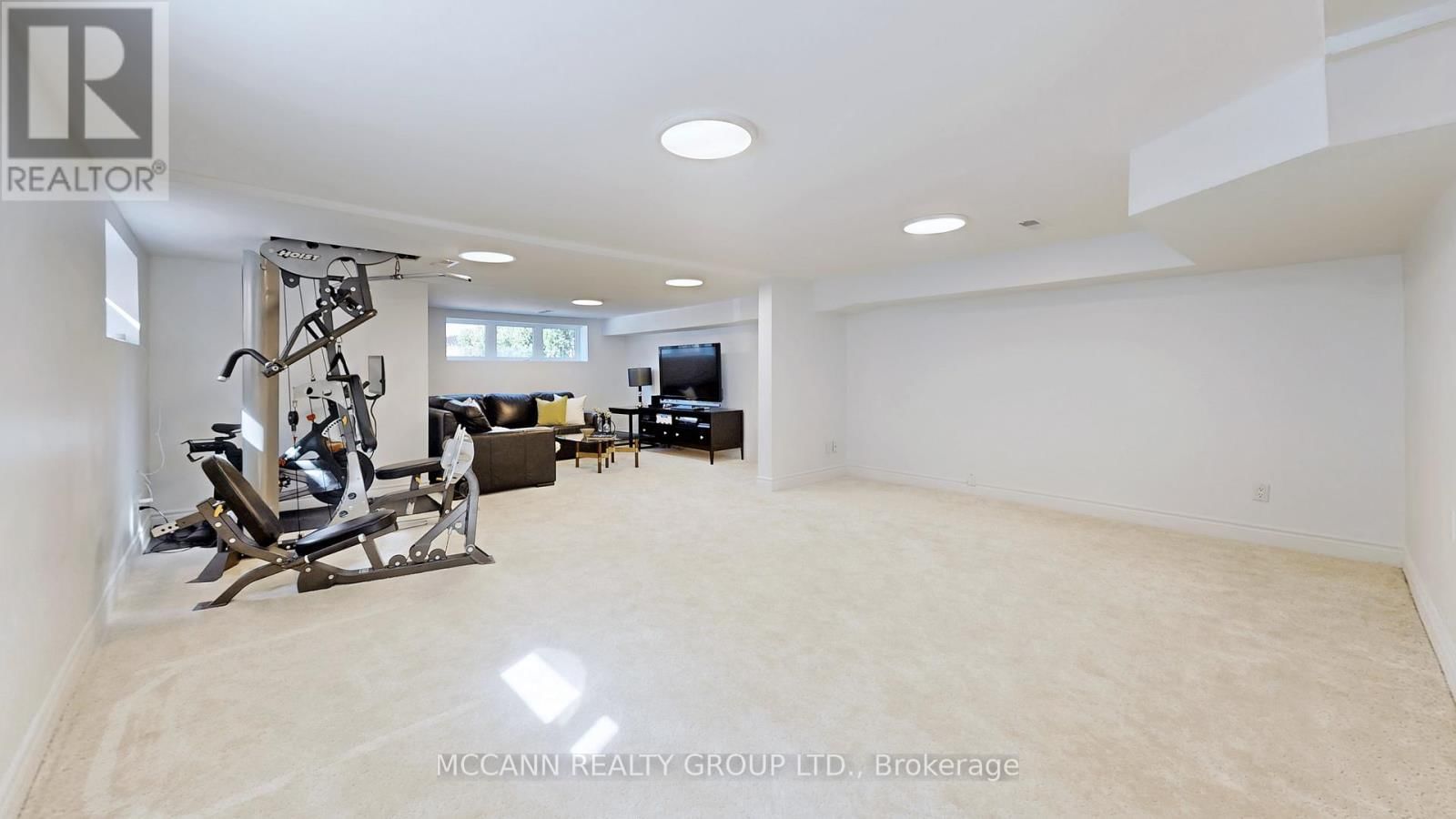 90 HADDINGTON AVENUE Image 39