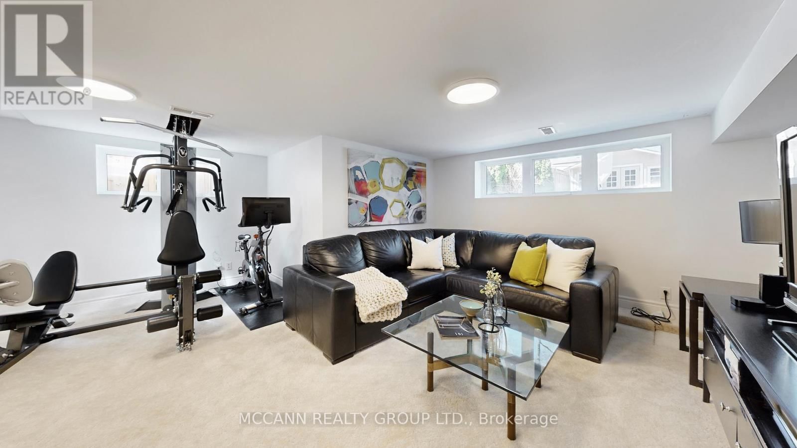 90 HADDINGTON AVENUE Image 40