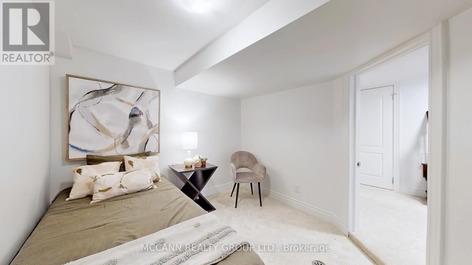 90 HADDINGTON AVENUE Image 42