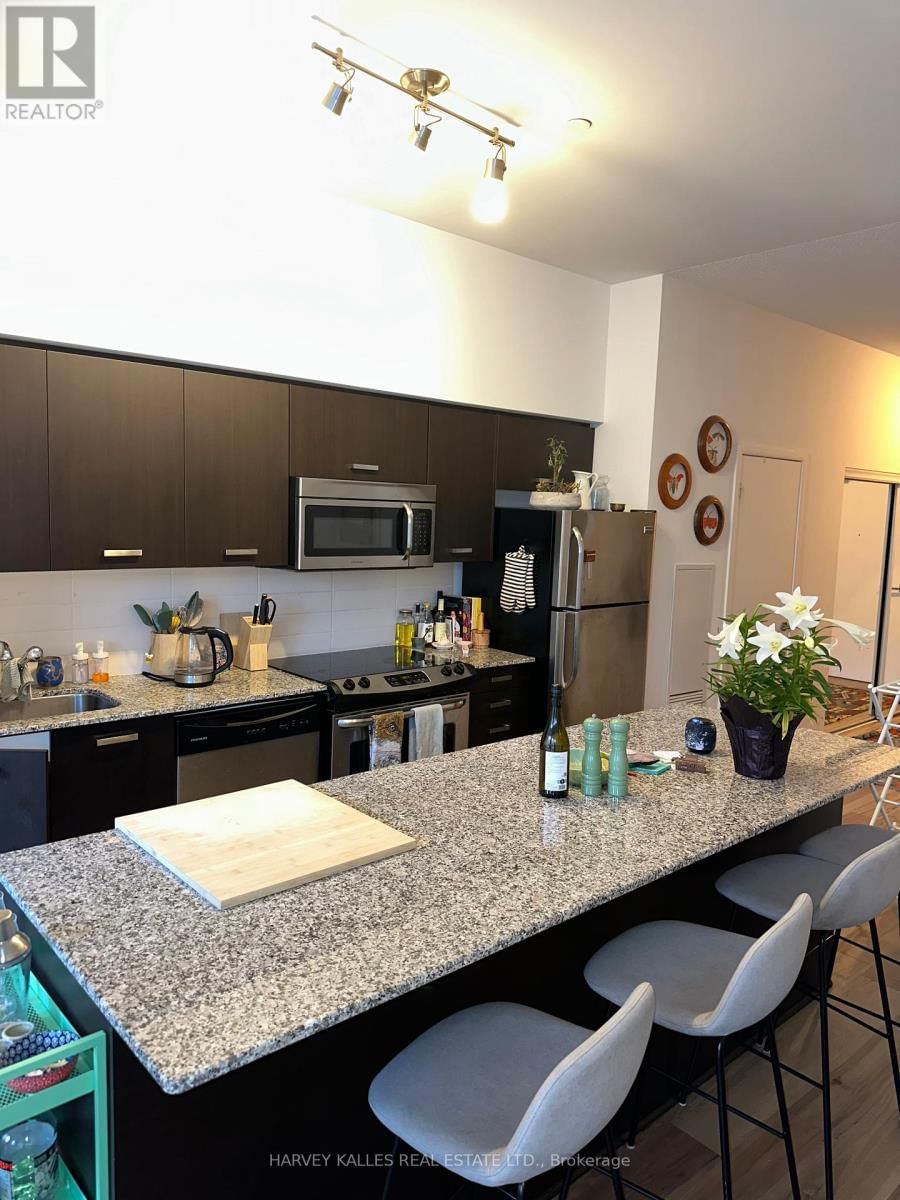 207 - 832 BAY STREET EAST Image 10