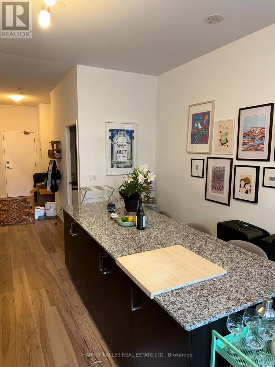 207 - 832 BAY STREET EAST Image 11