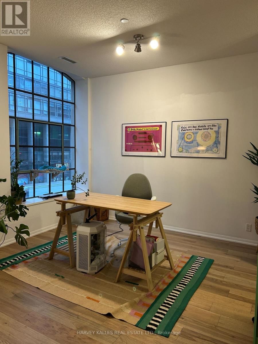 207 - 832 BAY STREET EAST Image 12