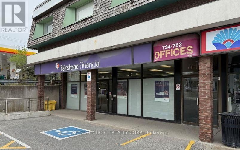 200 - 738 SHEPPARD AVENUE EAST Image 3