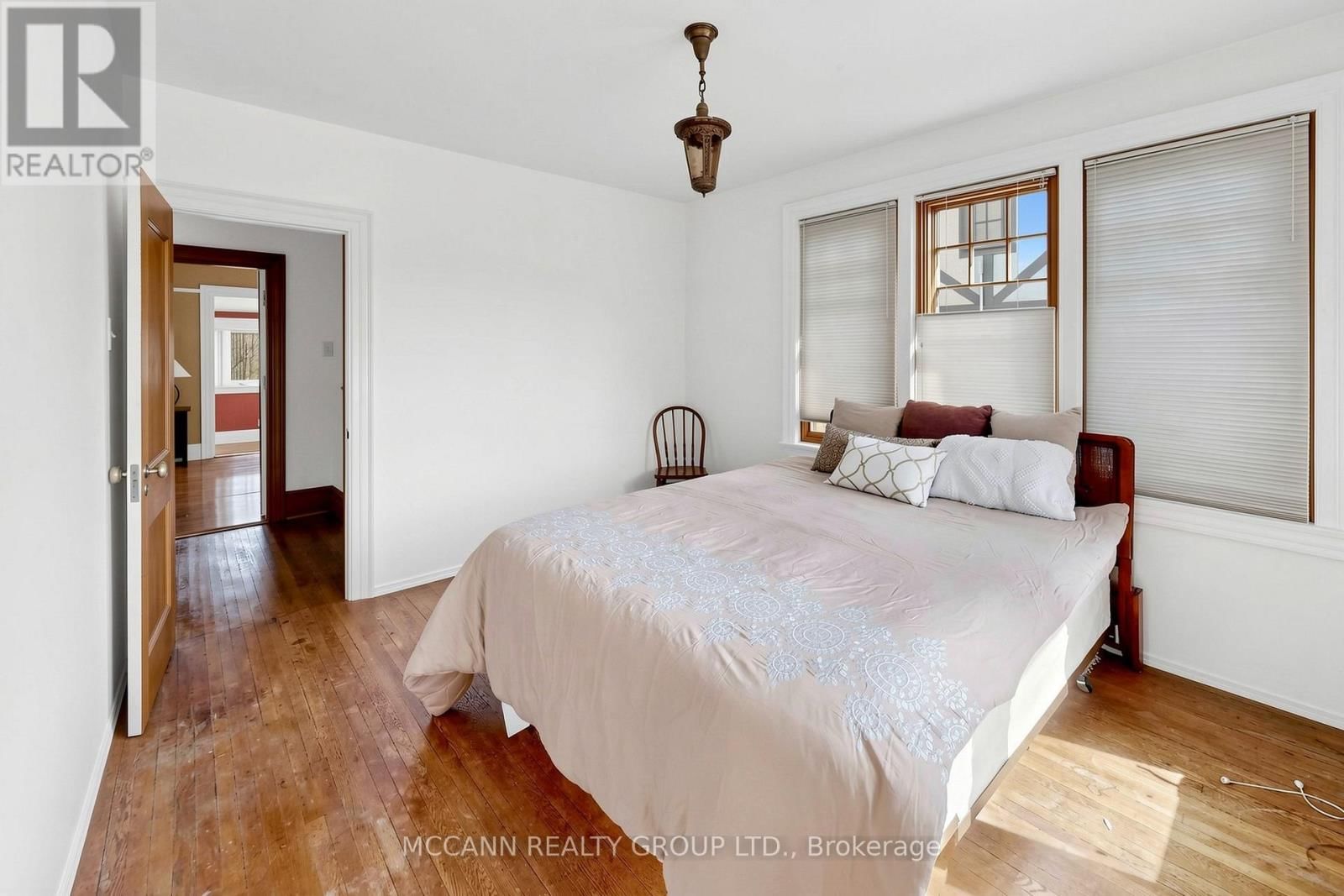 252 SHELDRAKE BOULEVARD Image 26