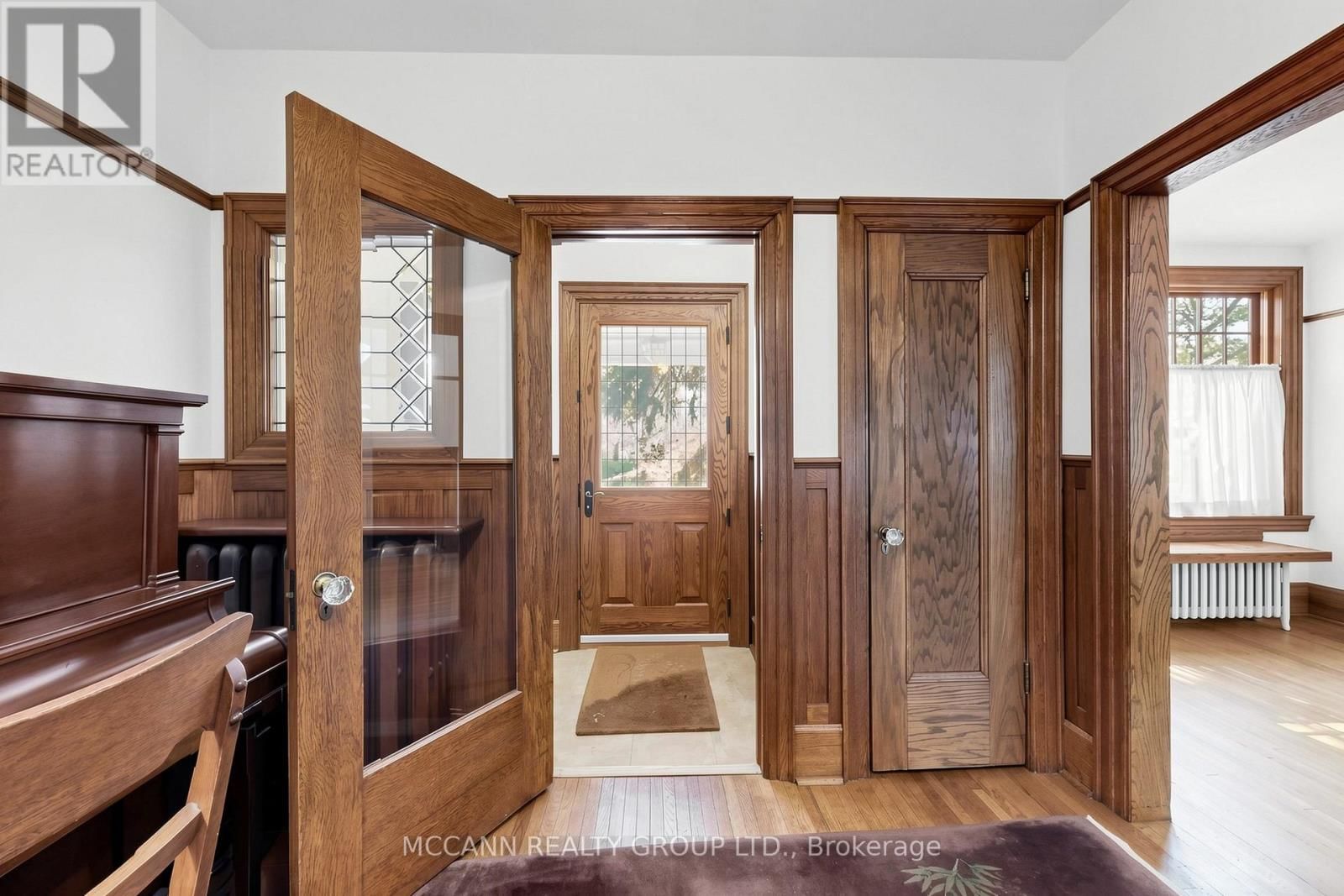 252 SHELDRAKE BOULEVARD Image 3