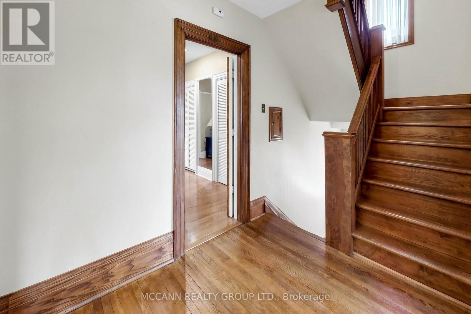 252 SHELDRAKE BOULEVARD Image 30