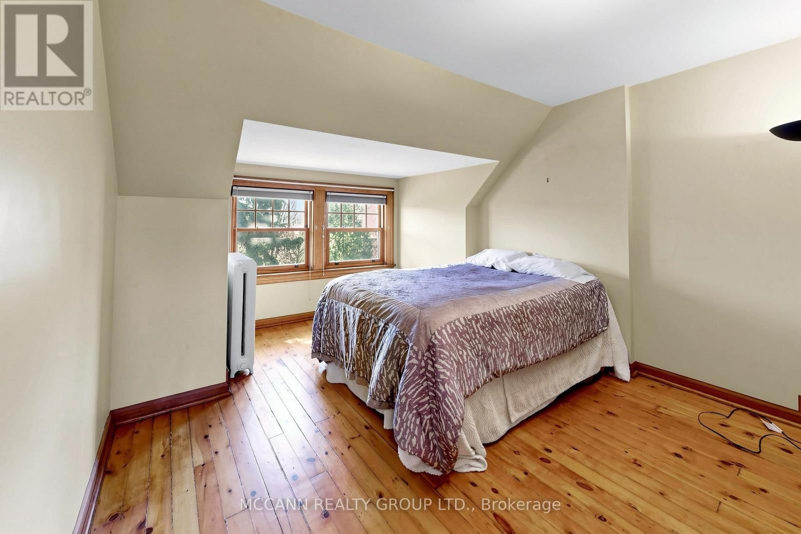 252 SHELDRAKE BOULEVARD Image 35