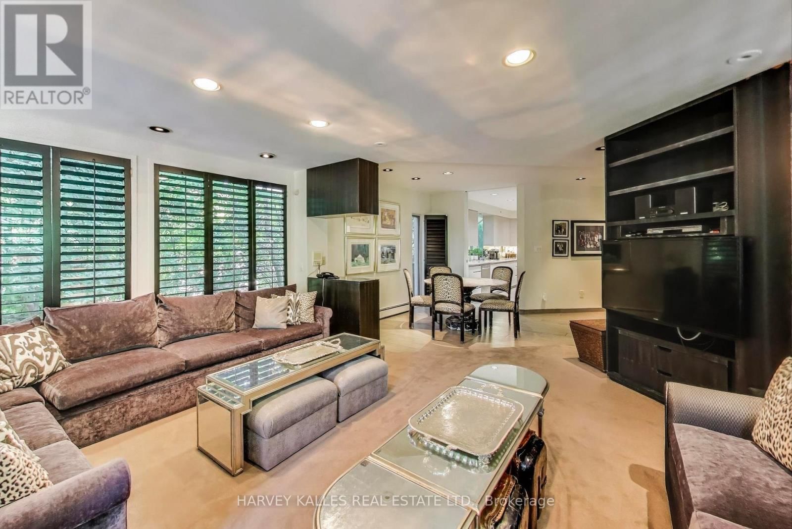 103 VESTA DRIVE Image 21