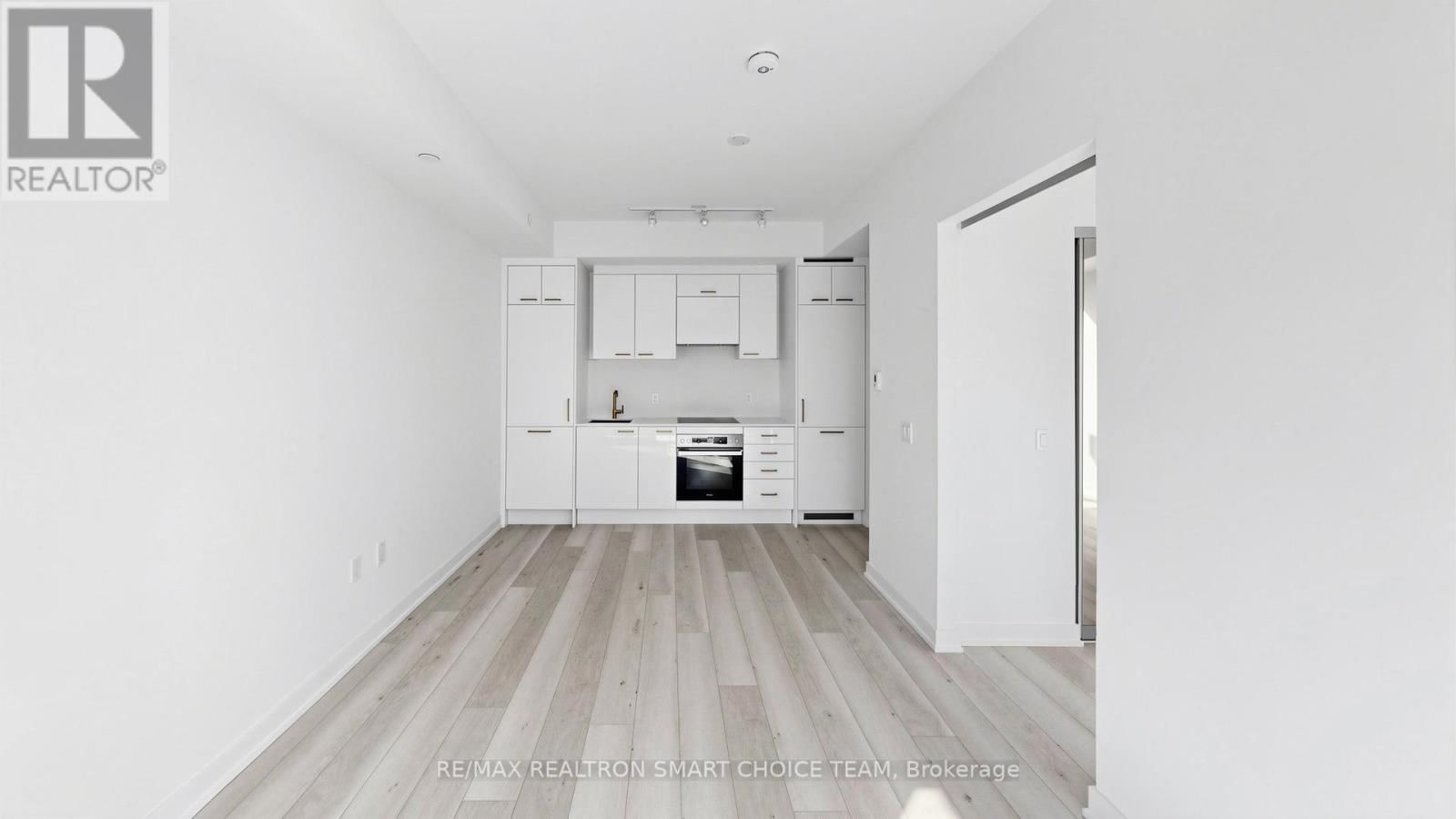 806 - 634 CHURCH STREET Image 10