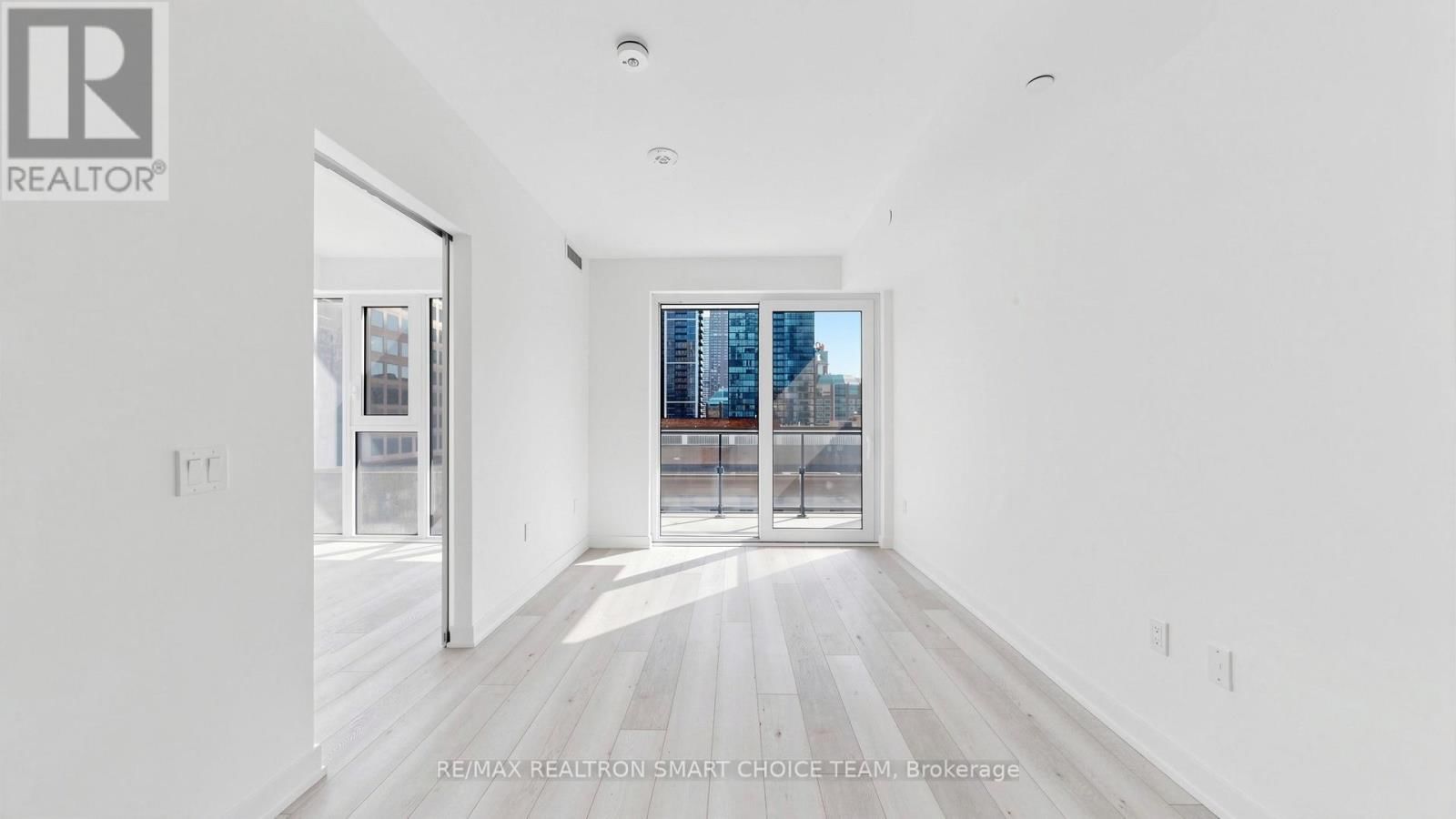 806 - 634 CHURCH STREET Image 16