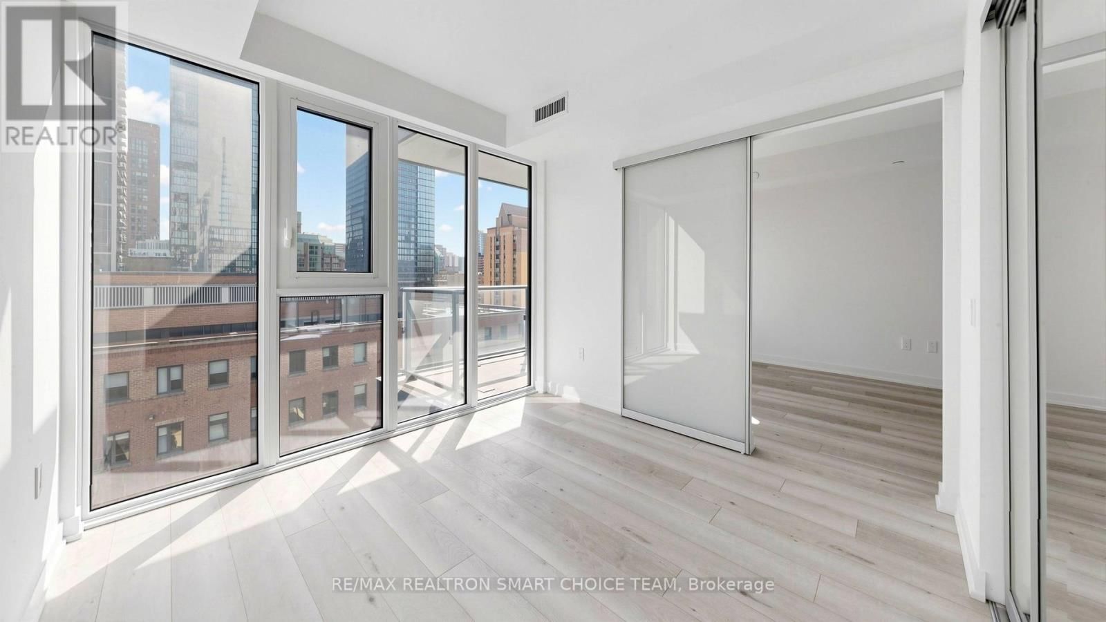 806 - 634 CHURCH STREET Image 24