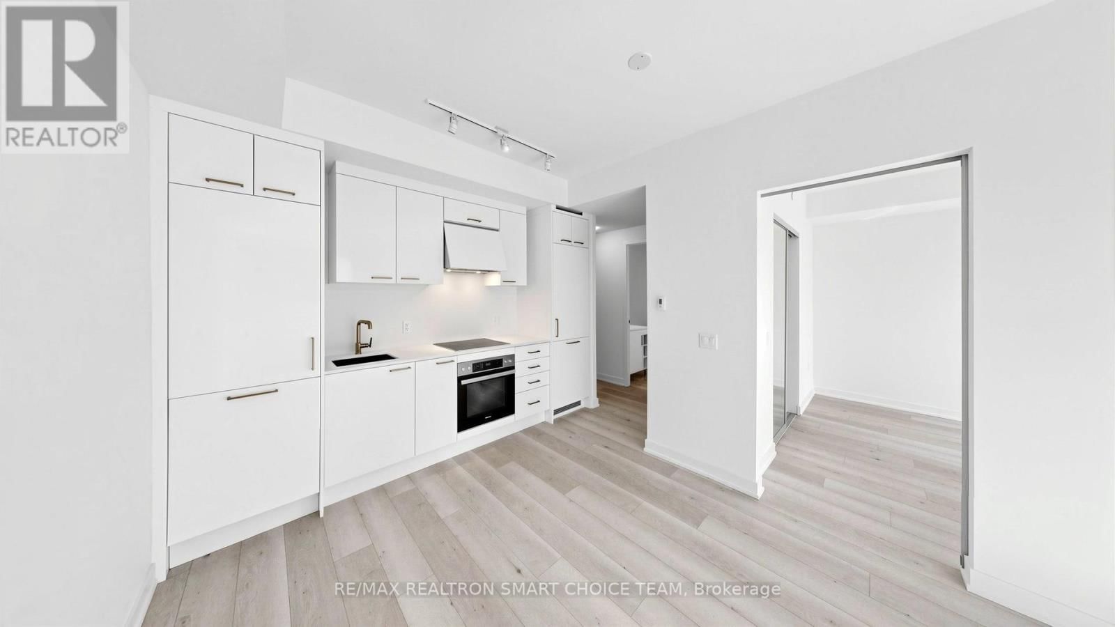 806 - 634 CHURCH STREET Image 8