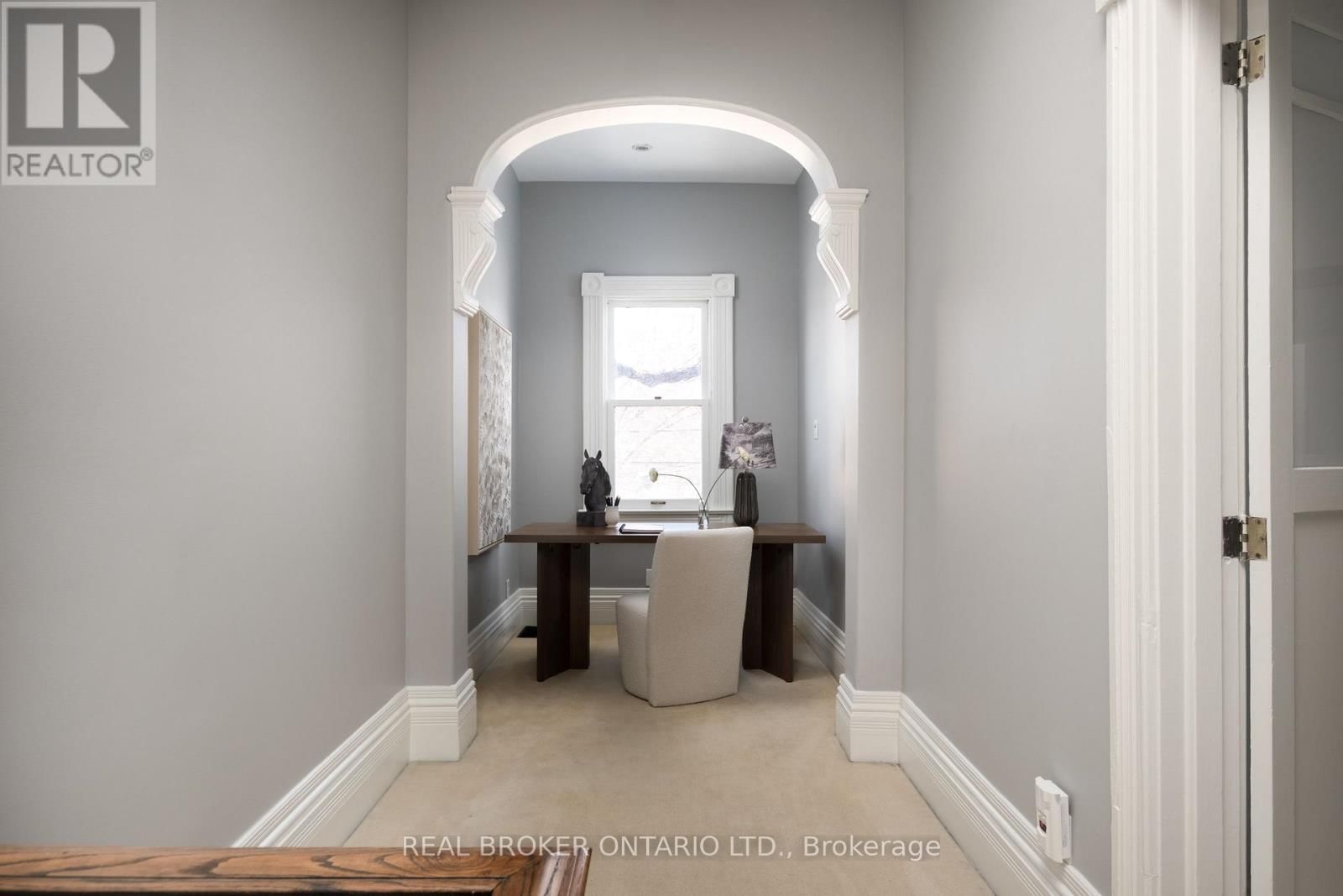 298 BERKELEY STREET Image 28