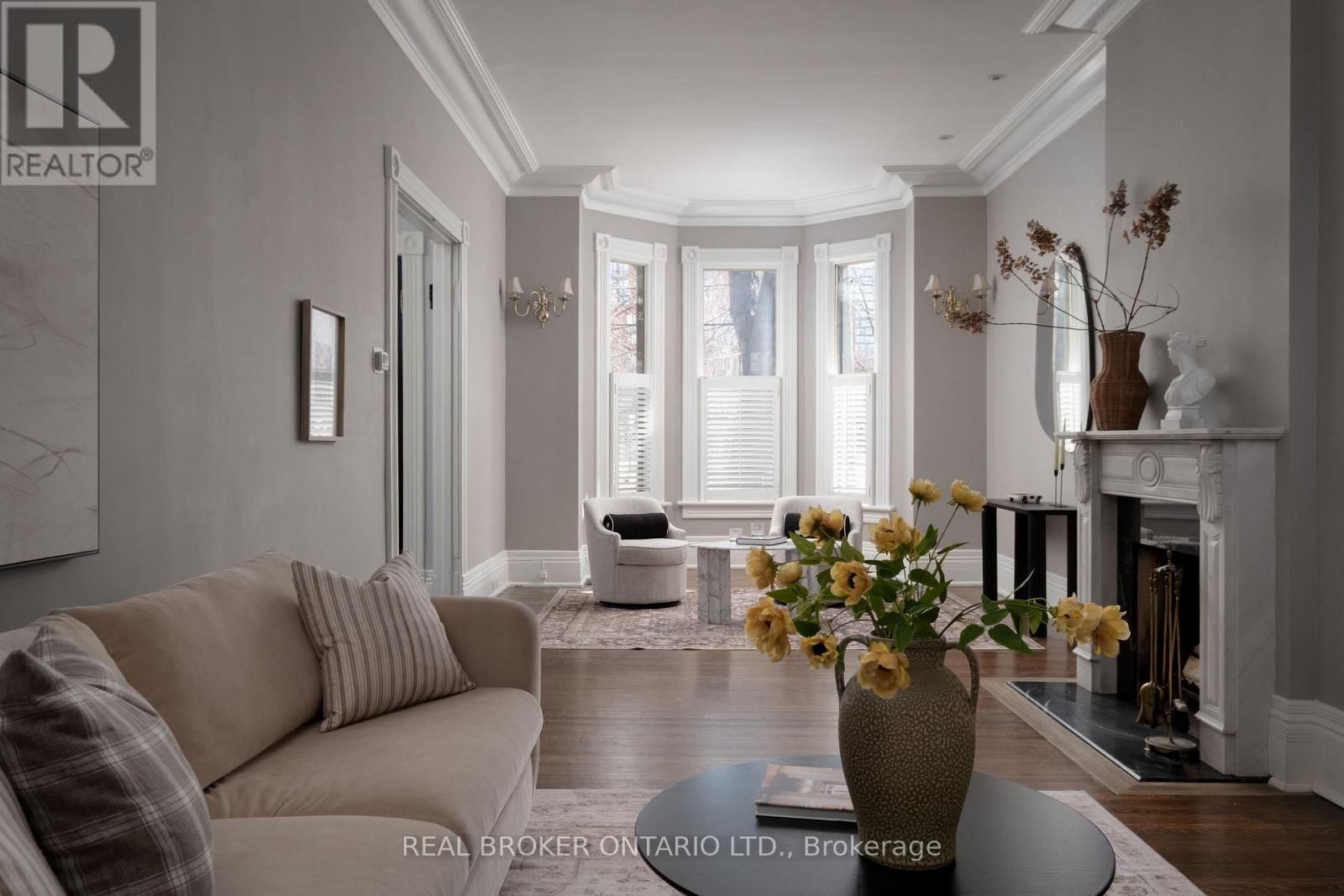 298 BERKELEY STREET Image 3