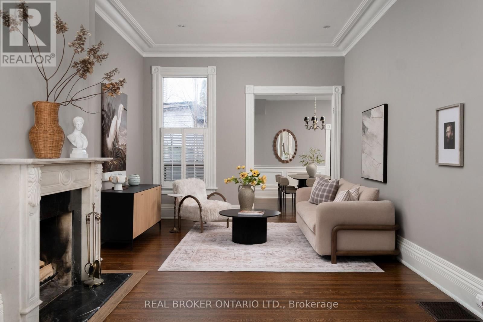 298 BERKELEY STREET Image 9