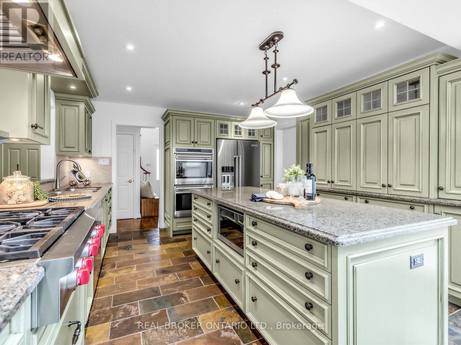 9 TEMAGAMI COURT Image 15